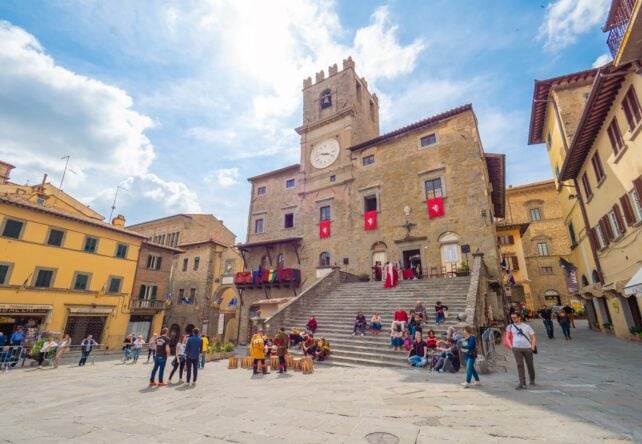 Cortona Piazza del Comune